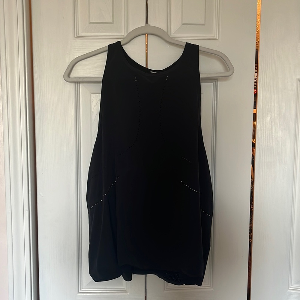 Lululemon workout tank